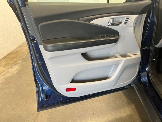 used 2020 Honda Pilot car, priced at $23,392