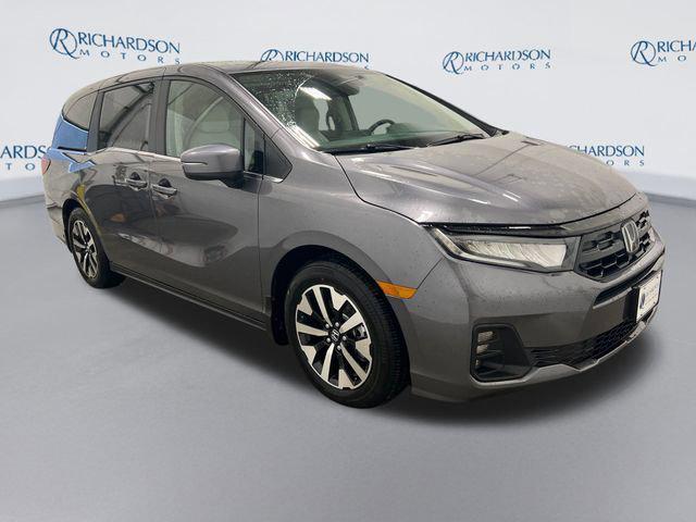 new 2026 Honda Odyssey car, priced at $42,407