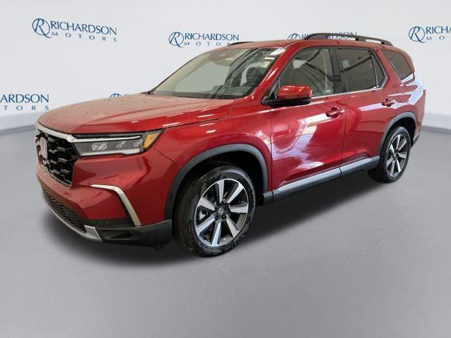 new 2025 Honda Pilot car, priced at $48,753
