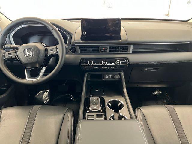 new 2025 Honda Pilot car, priced at $48,753