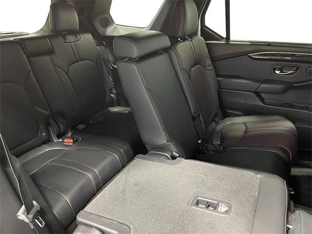 new 2025 Honda Pilot car, priced at $52,100