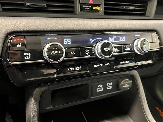new 2025 Honda Pilot car, priced at $49,119