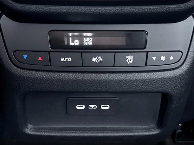 used 2025 Honda Pilot car, priced at $45,598