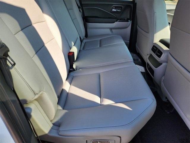new 2025 Honda Ridgeline car, priced at $42,640