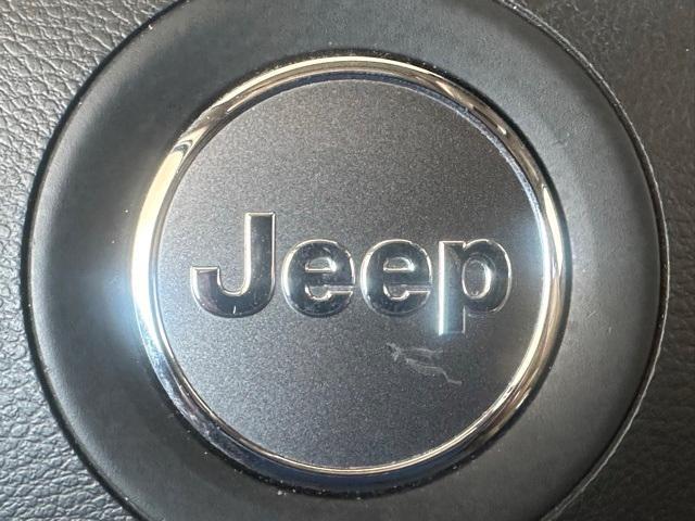 used 2021 Jeep Grand Cherokee car, priced at $24,635