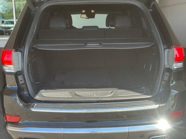 used 2016 Jeep Grand Cherokee car, priced at $19,724
