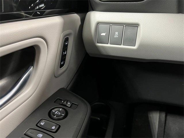 new 2025 Honda Pilot car, priced at $43,680