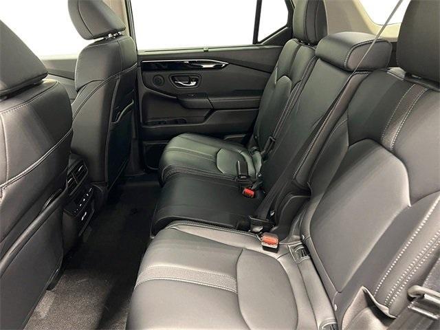 new 2025 Honda Pilot car, priced at $45,341