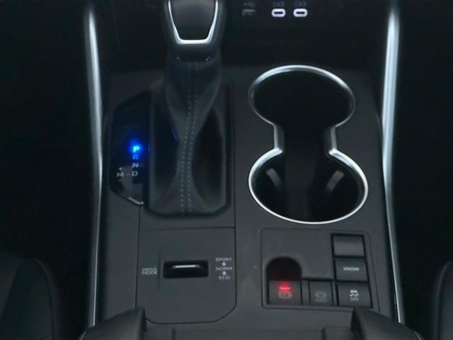 used 2023 Toyota Highlander car, priced at $35,359