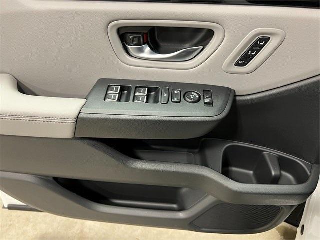 new 2025 Honda Pilot car, priced at $48,160