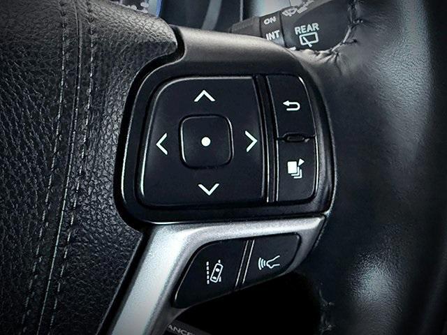 used 2019 Toyota Highlander car, priced at $23,496