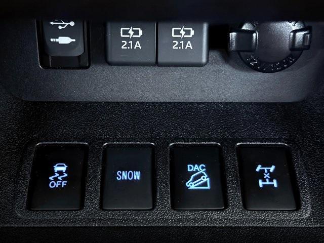 used 2019 Toyota Highlander car, priced at $23,496