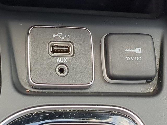 used 2019 Jeep Cherokee car, priced at $17,496