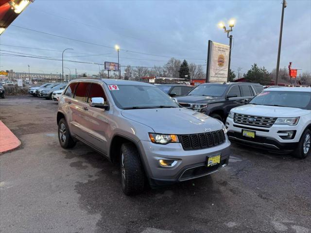 used 2019 Jeep Grand Cherokee car, priced at $17,999