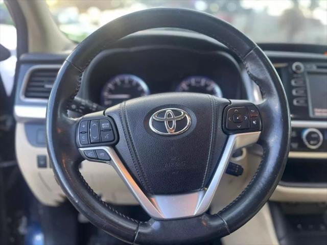 used 2015 Toyota Highlander car, priced at $17,999