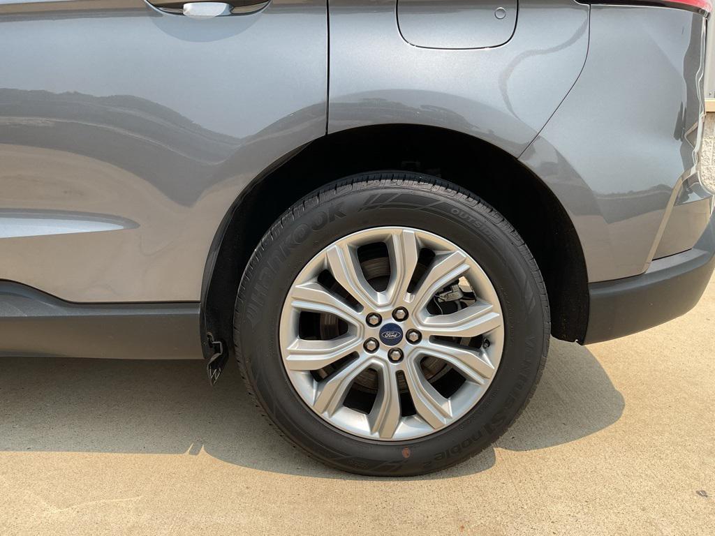 used 2022 Ford Edge car, priced at $24,186
