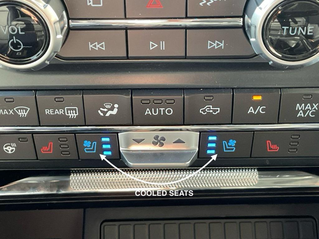 new 2025 Ford F-150 car, priced at $69,806