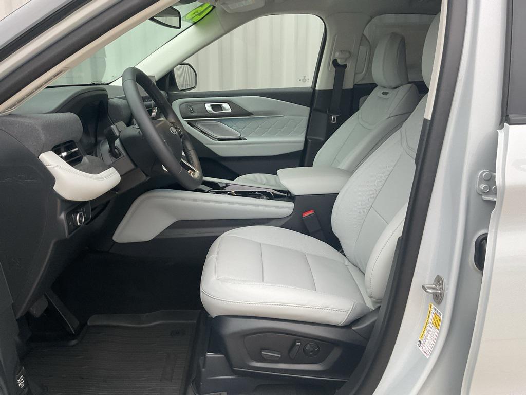 new 2026 Ford Explorer car, priced at $59,695