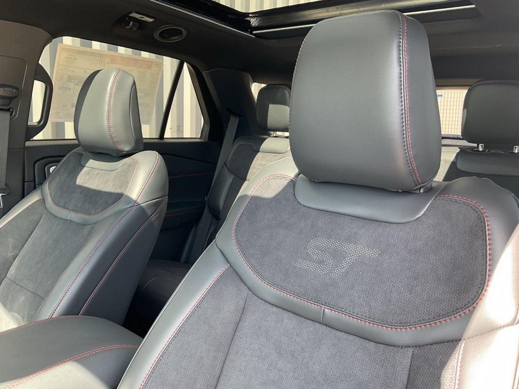 new 2025 Ford Explorer car, priced at $58,838