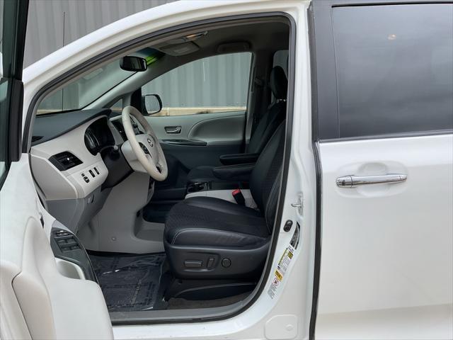 used 2014 Toyota Sienna car