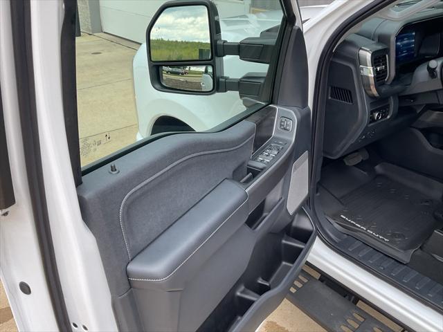 new 2025 Ford F-350 car, priced at $90,666
