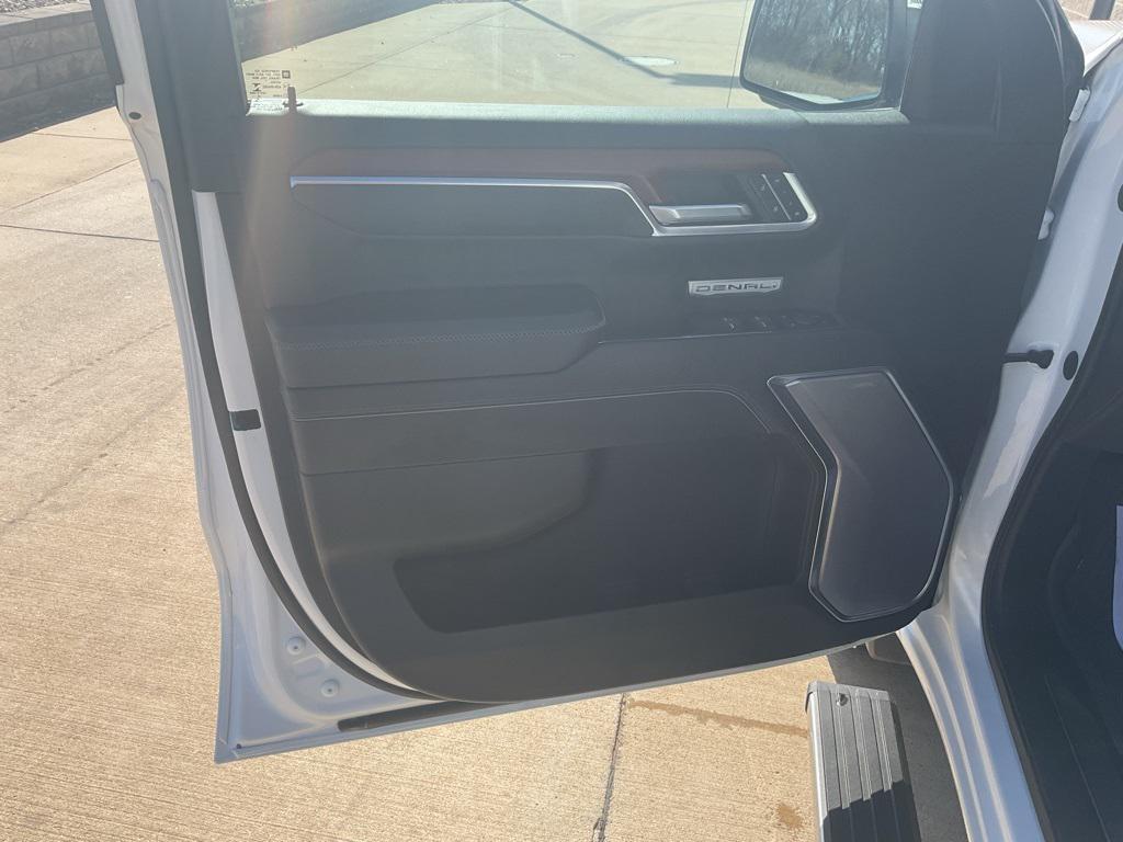 used 2023 GMC Sierra 1500 car, priced at $52,456