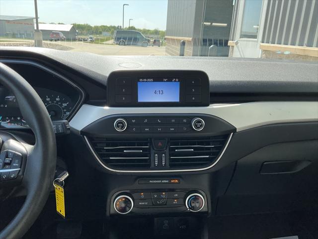 used 2022 Ford Escape car, priced at $19,999