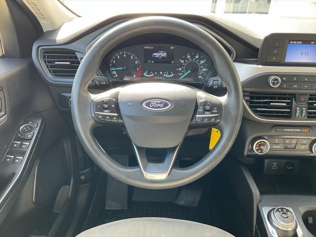 used 2022 Ford Escape car, priced at $19,999
