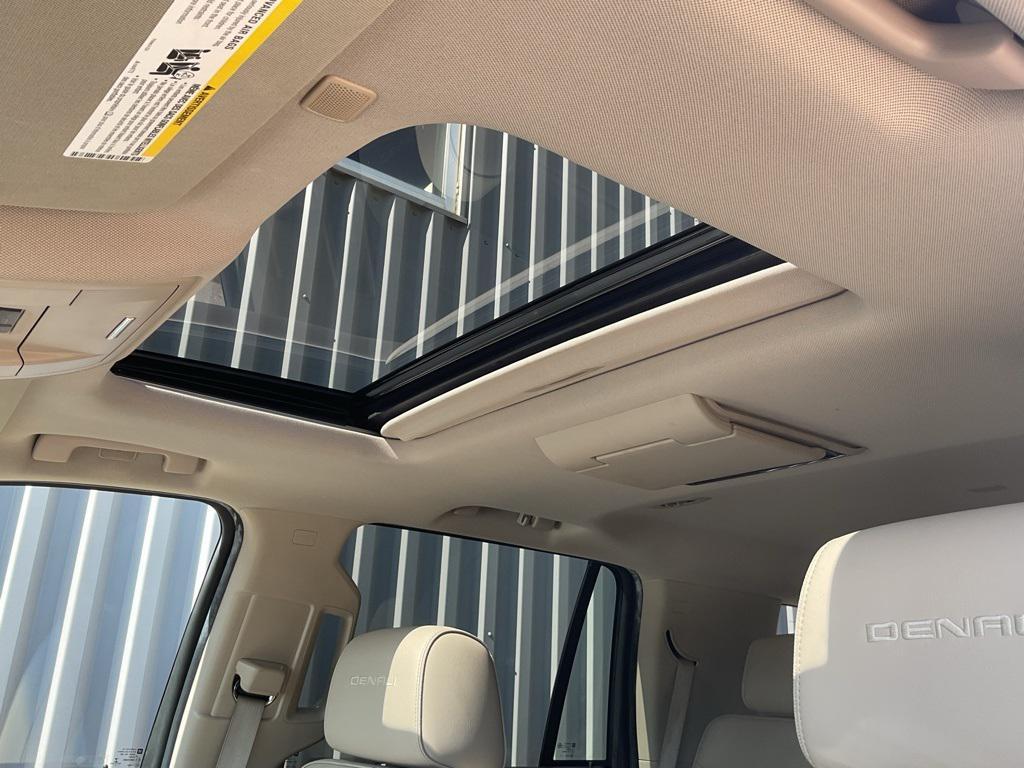 used 2017 GMC Yukon car, priced at $24,812