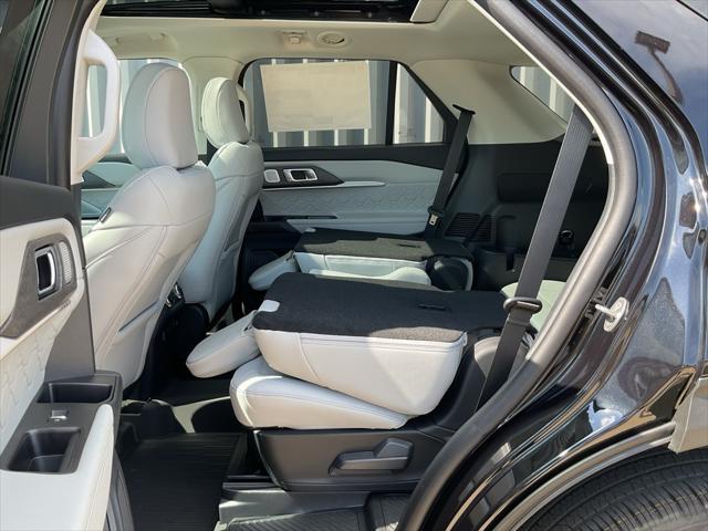 new 2025 Ford Explorer car, priced at $58,978