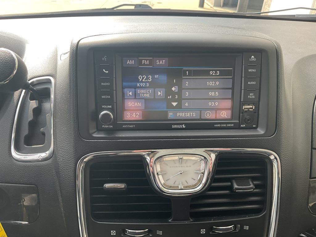 used 2014 Chrysler Town & Country car, priced at $9,999