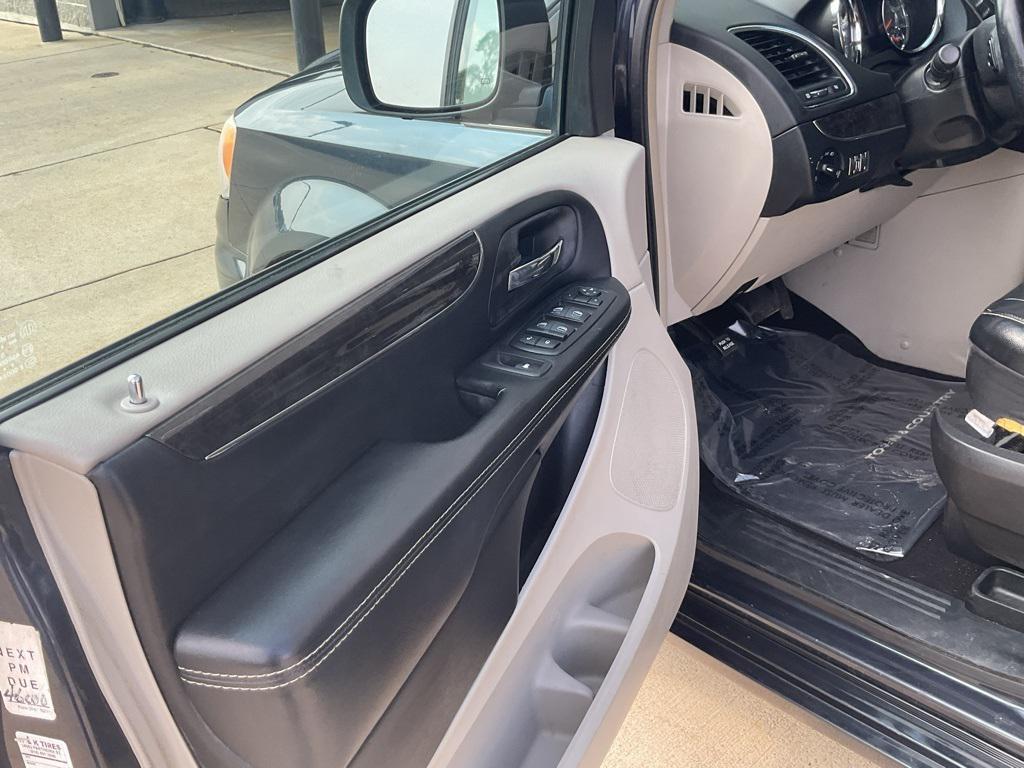 used 2014 Chrysler Town & Country car, priced at $9,999
