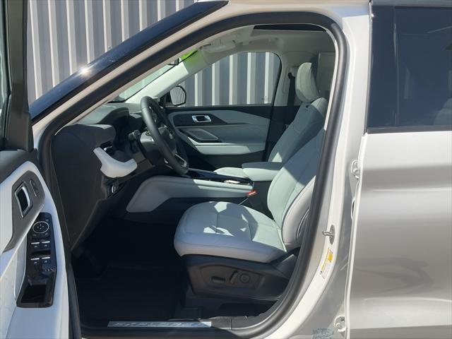 new 2025 Ford Explorer car, priced at $59,138