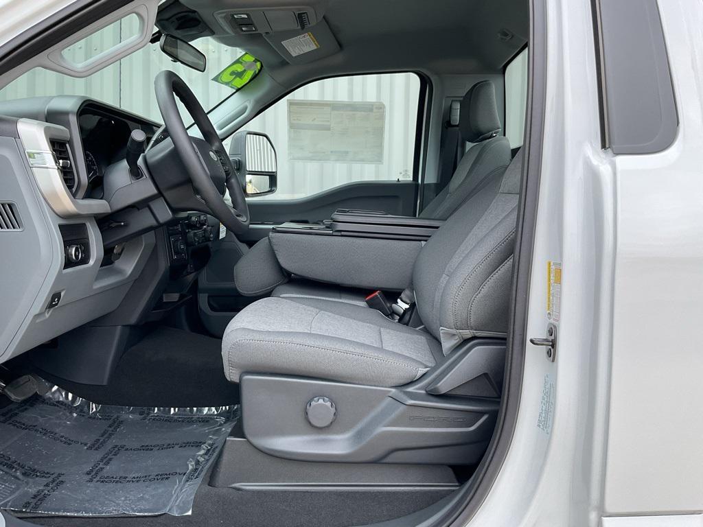 new 2025 Ford F-350 car, priced at $55,450