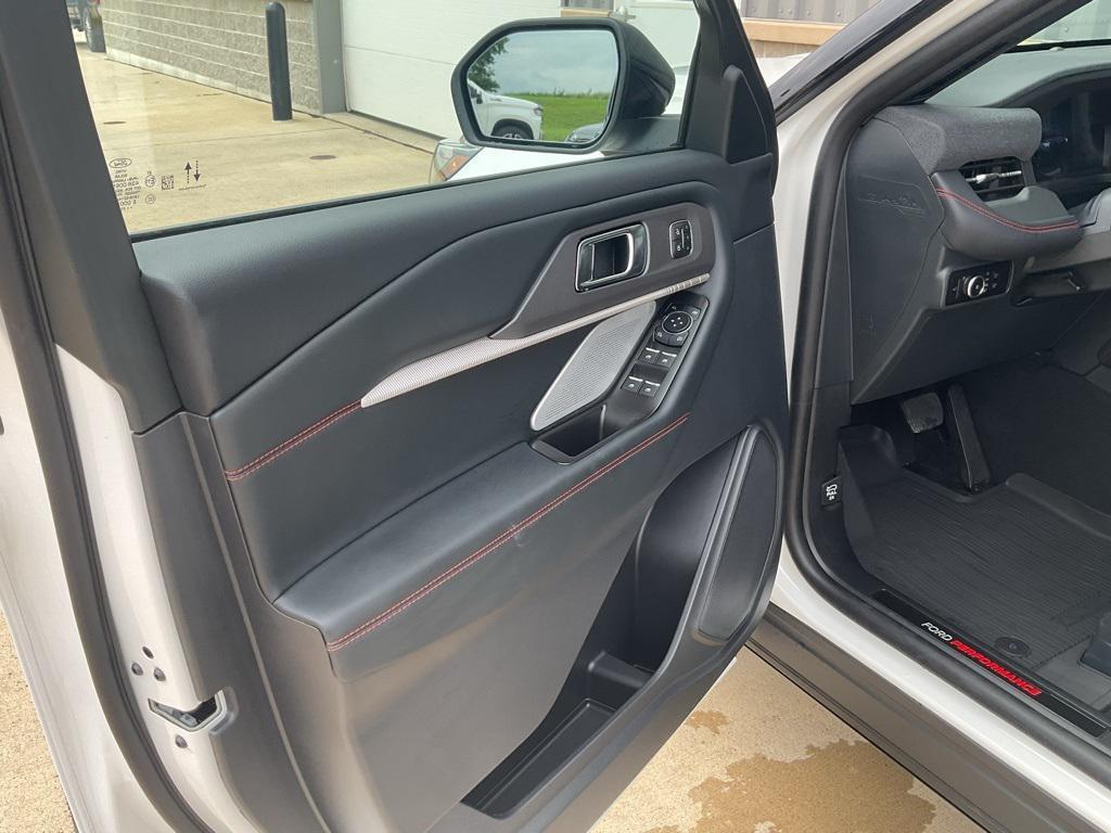 new 2025 Ford Explorer car, priced at $59,203