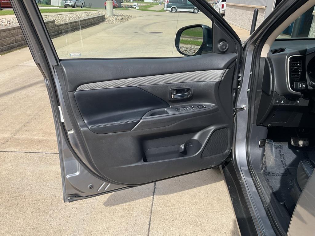 used 2020 Mitsubishi Outlander car, priced at $15,161