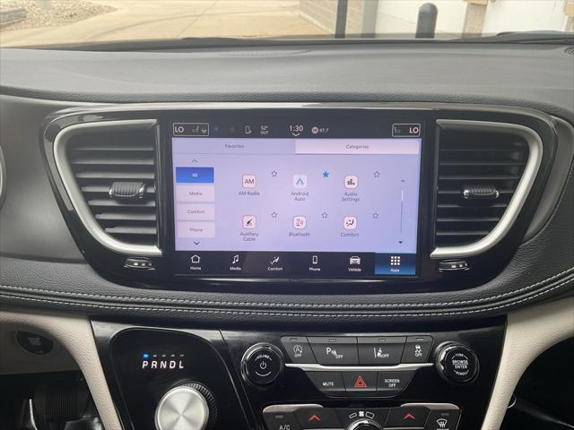 used 2024 Chrysler Pacifica car, priced at $39,999
