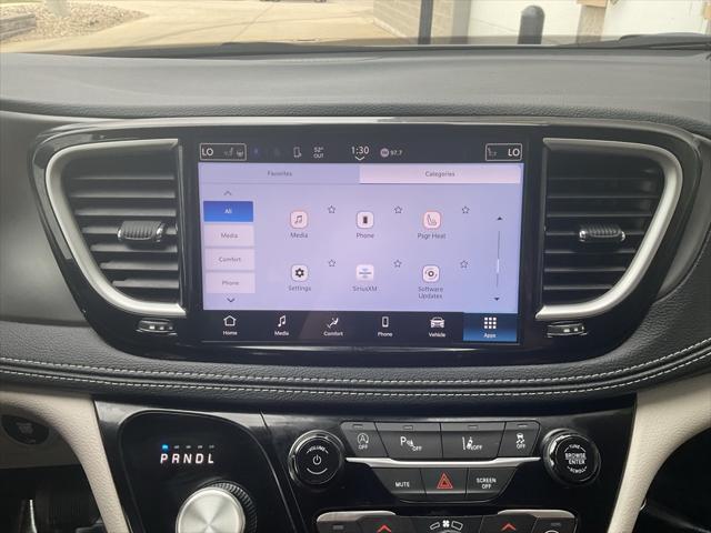used 2024 Chrysler Pacifica car, priced at $39,999