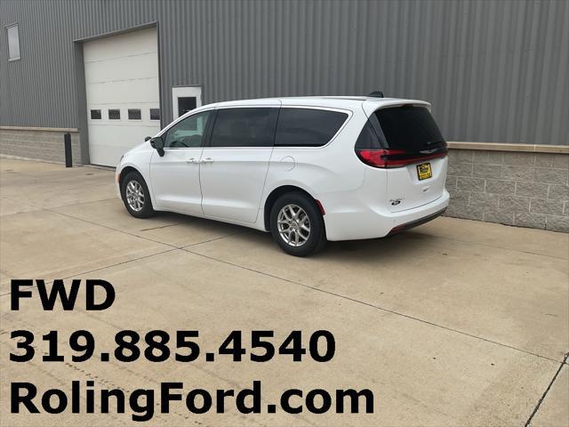 used 2024 Chrysler Pacifica car, priced at $39,999