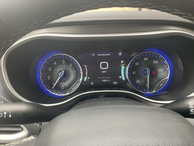 used 2024 Chrysler Pacifica car, priced at $39,999