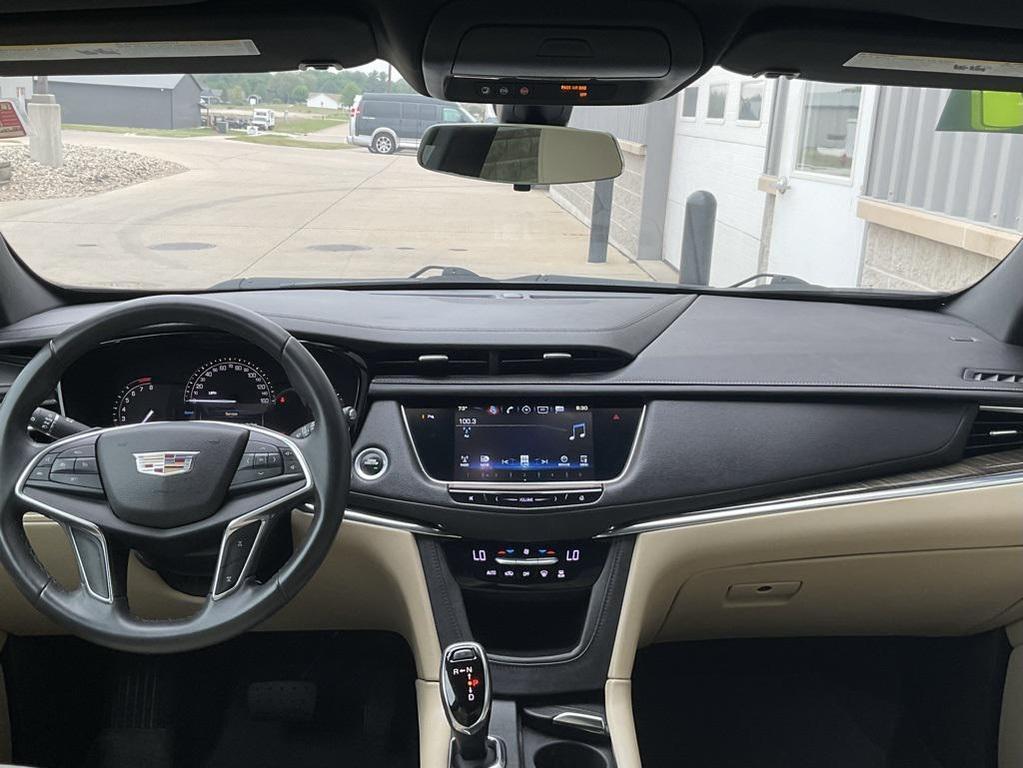 used 2017 Cadillac XT5 car, priced at $18,850