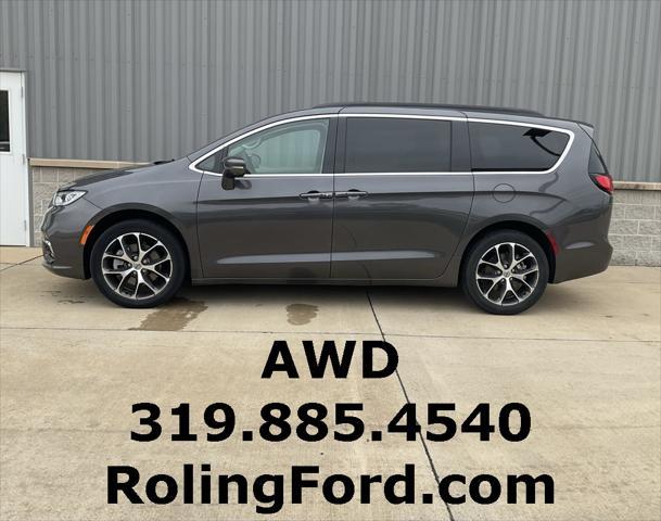 used 2022 Chrysler Pacifica car, priced at $34,995