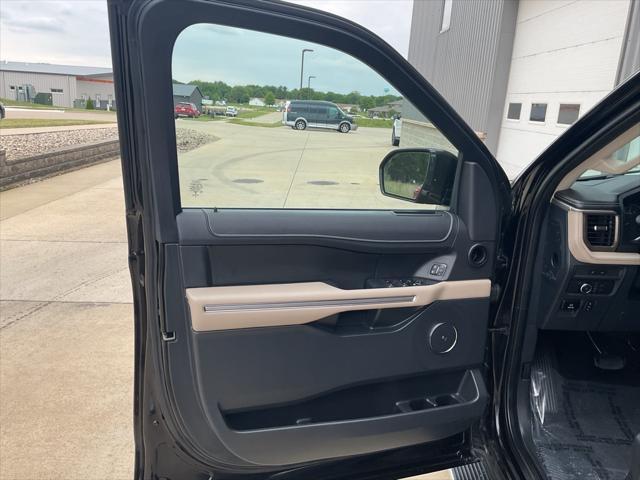 used 2022 Ford Expedition car, priced at $41,999