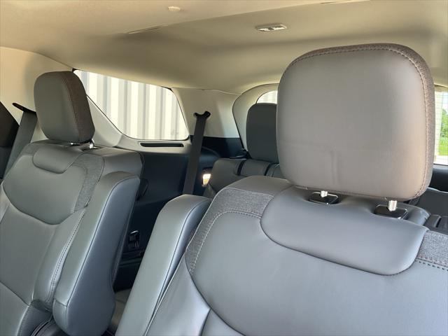 new 2025 Ford Explorer car, priced at $48,348