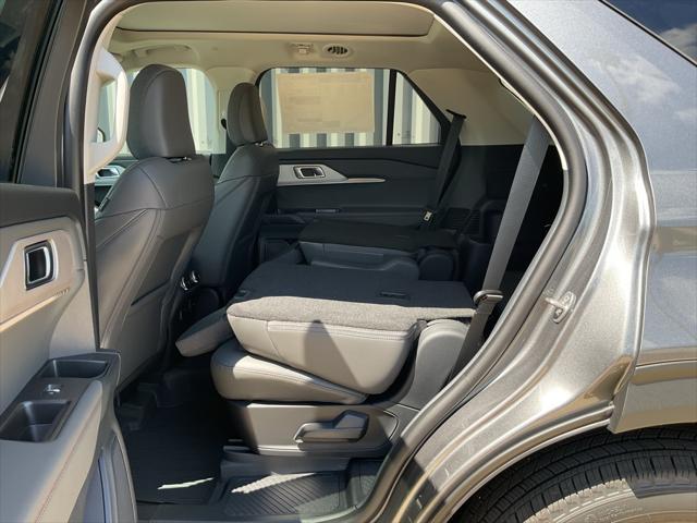 new 2025 Ford Explorer car, priced at $48,348