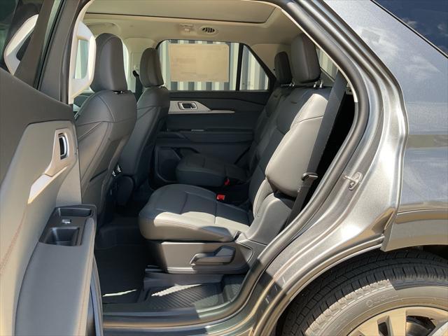 new 2025 Ford Explorer car, priced at $48,348