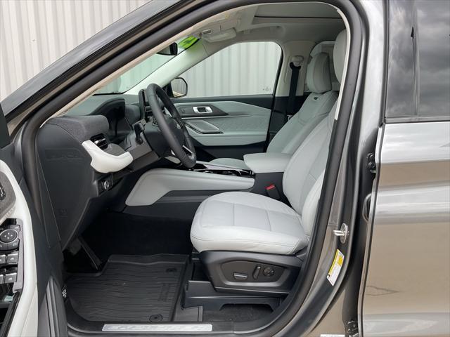 new 2025 Ford Explorer car, priced at $58,743