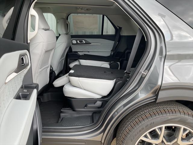 new 2025 Ford Explorer car, priced at $58,743