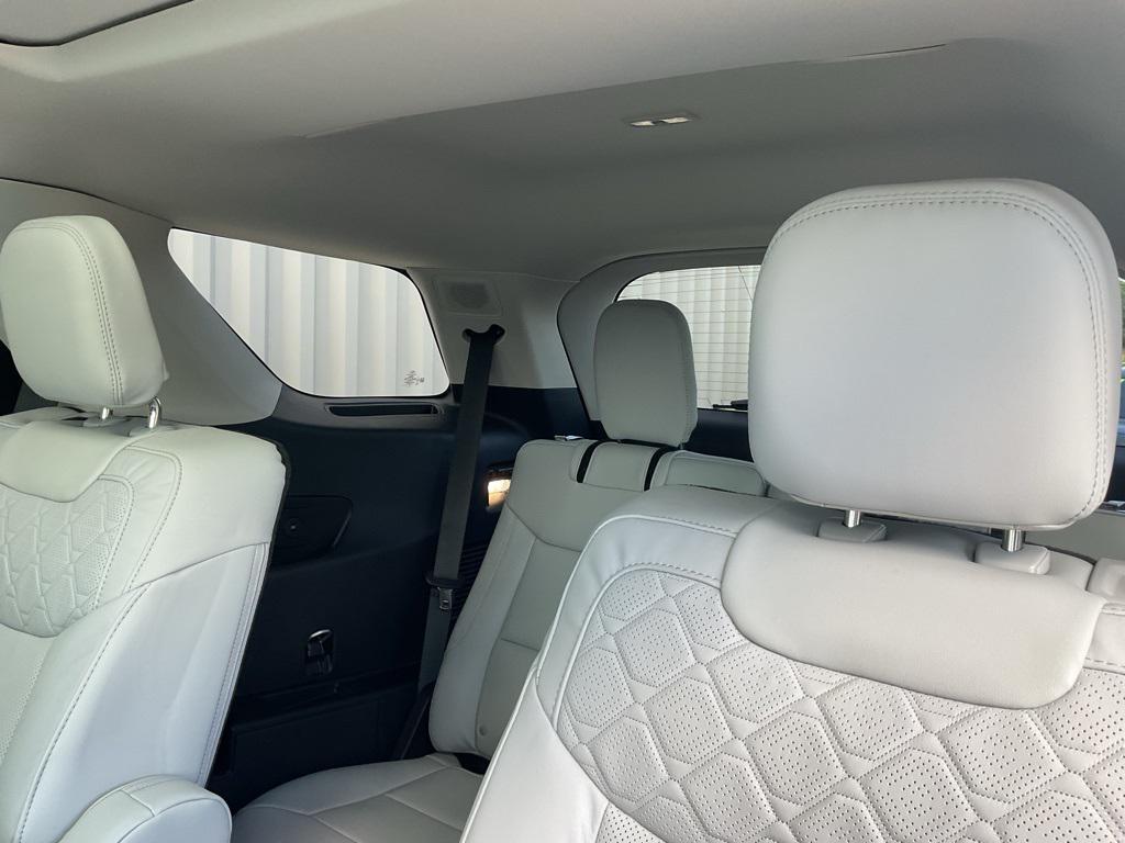 new 2025 Ford Explorer car, priced at $59,518