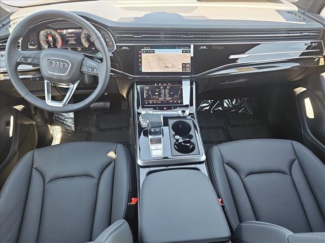 new 2025 Audi Q7 car, priced at $70,760